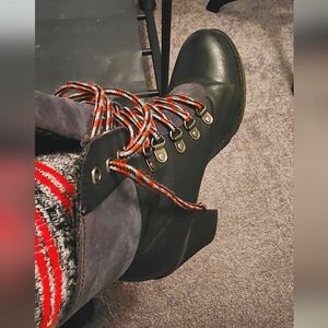 Report lugged sole hiking boots